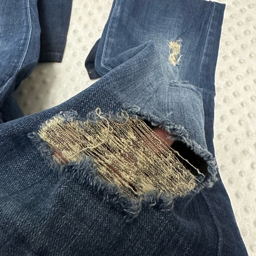 Guess Rip Jeans (size 30) - Picture 3 of 13
